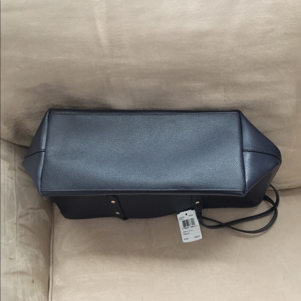 SOLD Coach City Zip Tote - Picture 4 of 4